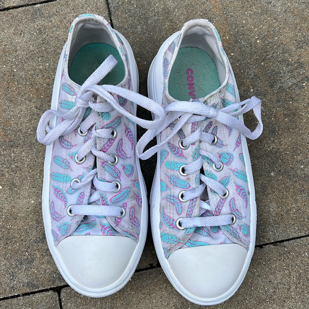 Converse Sneakers Youth Size 5